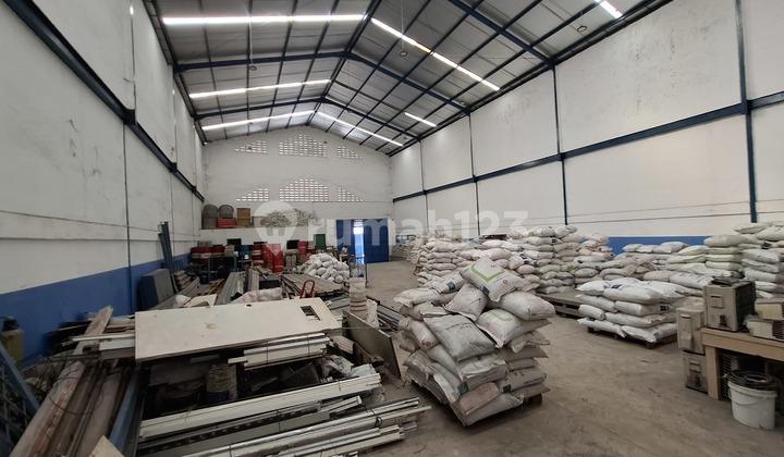 Gudang Luas 590 M² Siap Pakai, Lokasi Aman & Bebas Banjir