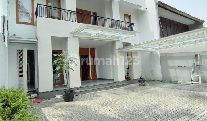 For Rent Ready to Occupy Fully Furnished House in Menteng For Rent Ready to Occupy Fully Furnished House in Menteng