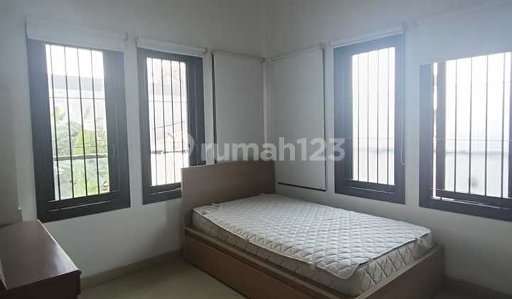 Disewakan Rumah Siap Huni dan Cocok untuk Kantor 2