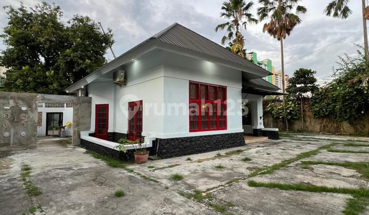 For Rent House Suitable For Business In Menteng
