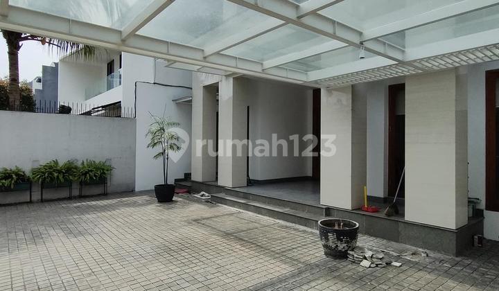 For Rent Ready to Occupy Fully Furnished House in Menteng For Rent Ready to Occupy Fully Furnished House in Menteng