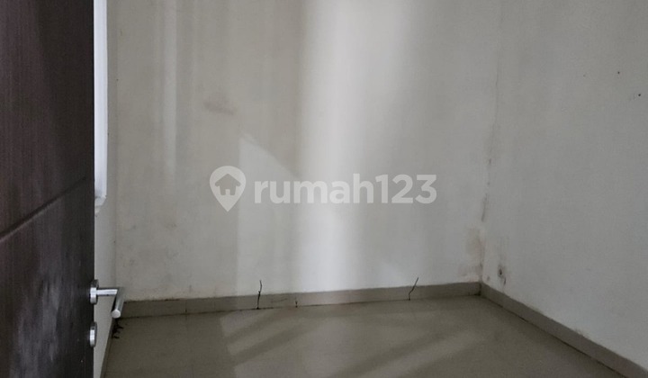 Rumah Butuh Minim Renovasi Unfurnished Ciputat, Tangerang Selatan SHM 2