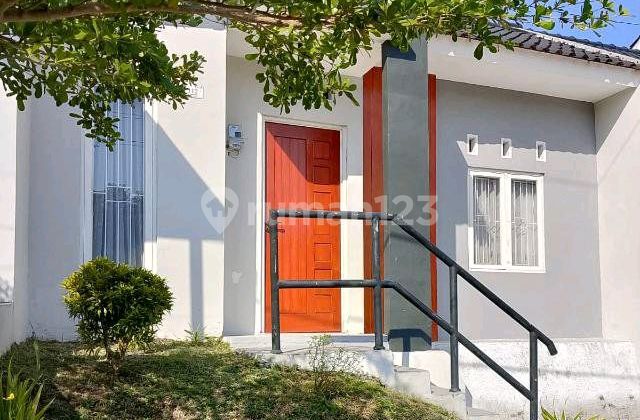 Minimalist House Near Uns Campus 1