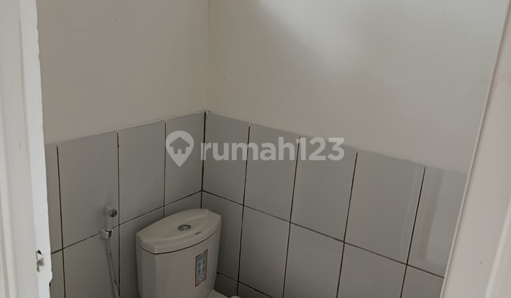 Minimalist House Area Established in Solo 2