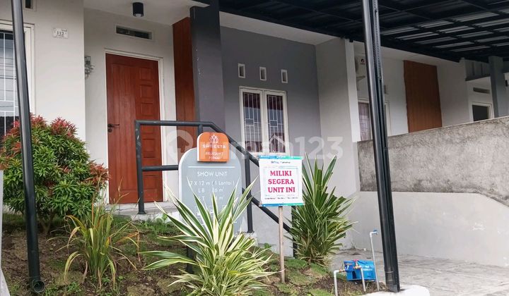 Rumah Murah Dekat Uns Rumah Bagus SHM di no. 76 - 78, Jl. Lawu Raya, Jeruksawit, Gondangrejo, Karanganyar, Jawa Tengah, Indonesia, 57188, Gondangrejo 2