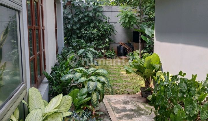 Rumah Siap Huni Di Area Kemang, Jakarta Selatan
