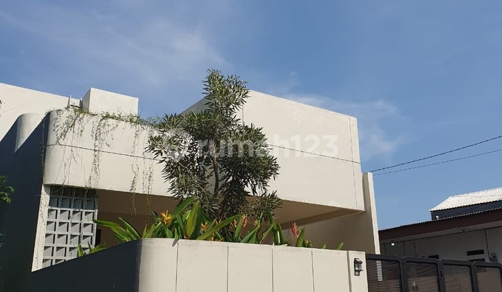 Rumah Nyaman & Lokasi Strategis di Depan Cluster Tanakayu Bsd Rumah Nyaman & Lokasi Strategis di Depan Cluster Tanakayu Bsd