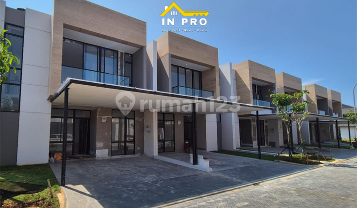 Sell White Sand Villa House 8x15 at Pantai Indah Kapuk