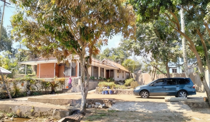 1-Story Villa Near Safari Park, Puncak Bogor. For Sale at an Affordable Price