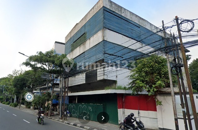 For Sale Building + Land in Gunung Sahari