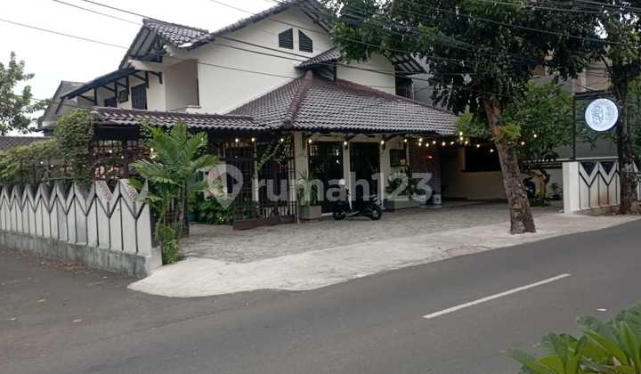 Large House in Petukangan, South Jakarta 2