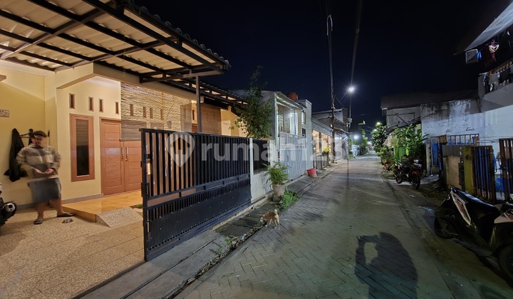 Rumah Di Ciledug Tangerang (taman Asri) 2