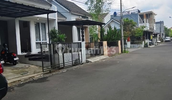 Rumah Komplek Di Pamulang 2