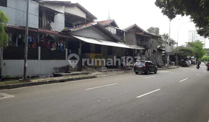 Strategic Land Around Senayan Strategic Land Around Senayan