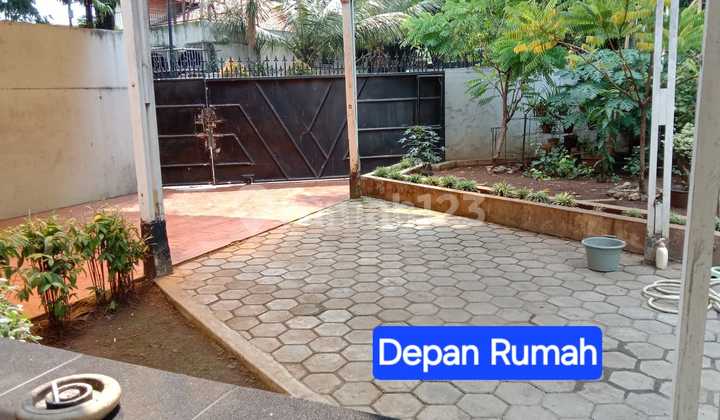 Rumah Luas Komersil di Petukangan Utara Jakarta Selatan 2