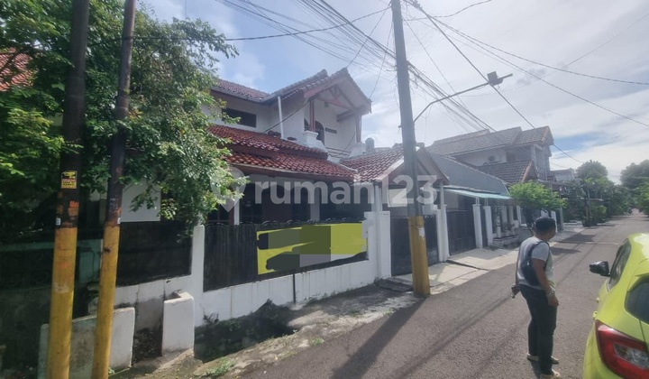 Rumah Dikomplek Larangan Indah Tangerang
