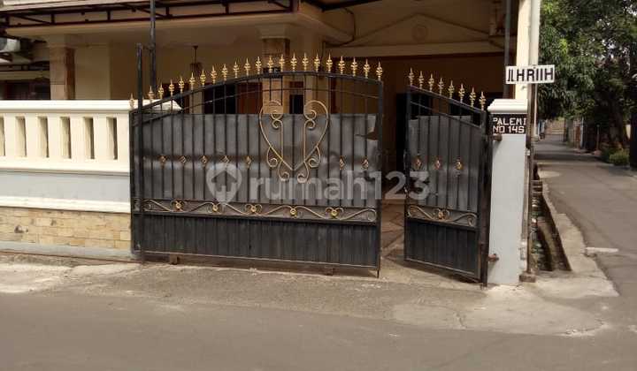 Wide House in Dipesanggrahan Wide House in Dipesanggrahan