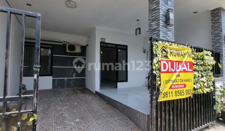 Rumah, 2 Lantai, SHM, di Cilodong