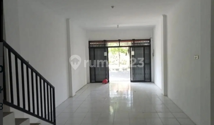 3-Story Shop House Ready to Occupy Gayungsari South Surabaya 2