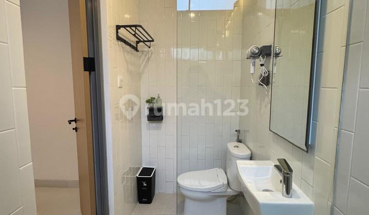 Dijual Rumah Siap Huni Dengan 2 Lantai Dicluster Asera, 036 2