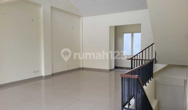 For Rent: Renovated Arana Harapan Indah Shop House in Bekasi