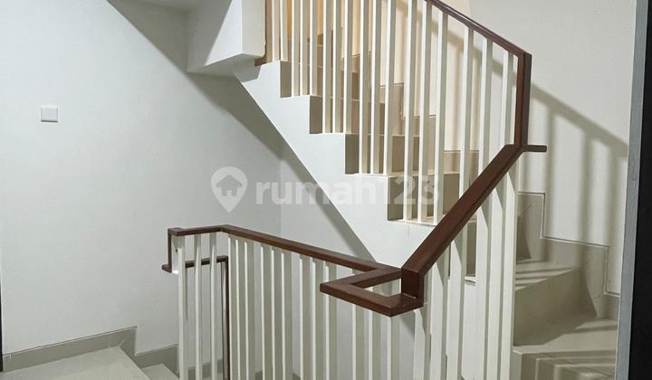 Over Credit House in the Zebrina Essence Cakung Cluster, East Jakarta, Jakarta Garden City