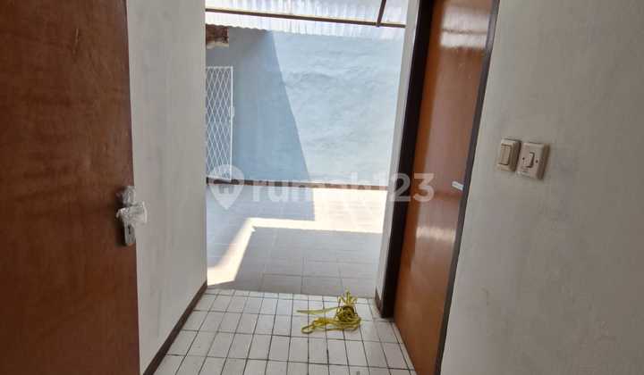 Disewakan Rumah Sunter 3 Kamar Tidur Jalanan Lebar Disewakan Rumah Sunter 3 Kamar Tidur Jalanan Lebar