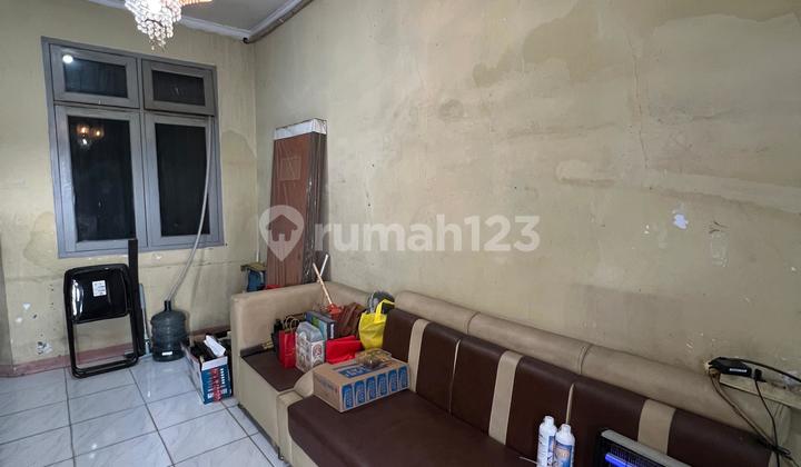 Rumah Tua Hitung Tanah Row Jalan Lebar Bebas Banjir SHM 2