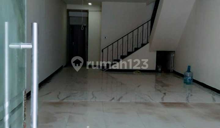 Ruko Plong Rapi Siap Langsung Masuk Area Strategis Ruko Plong Rapi Siap Langsung Masuk Area Strategis