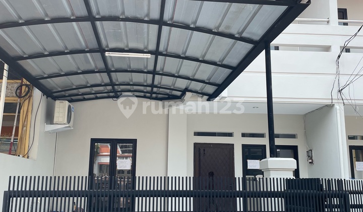 Bagus Murah Siap Huni Sudah Renov Komplek Favorite Bagus Murah Siap Huni Sudah Renov Komplek Favorite