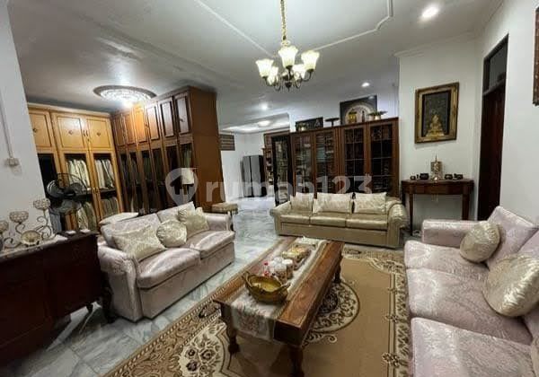 Cheap Sale Ready-to-Live Strategic House in Rawamangun 6+1 Bedrooms Negotiable 2