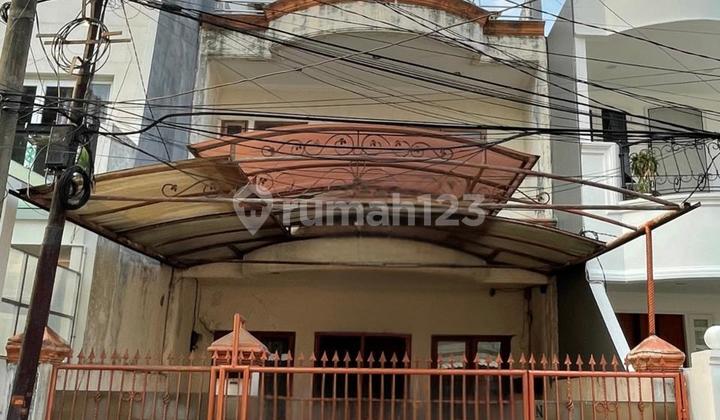 For Sale Fast 5-Bedroom House in Sunter, Favorite Complex, Negotiable