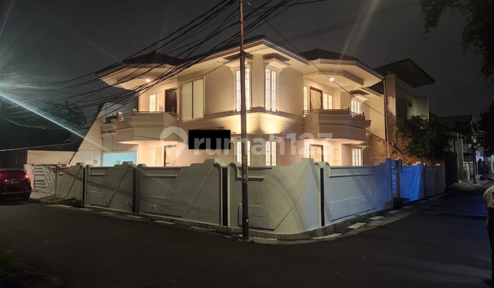 Jual Rumah Hook Mewah di Pondok Bambu Duren Sawit Jakarta Timur