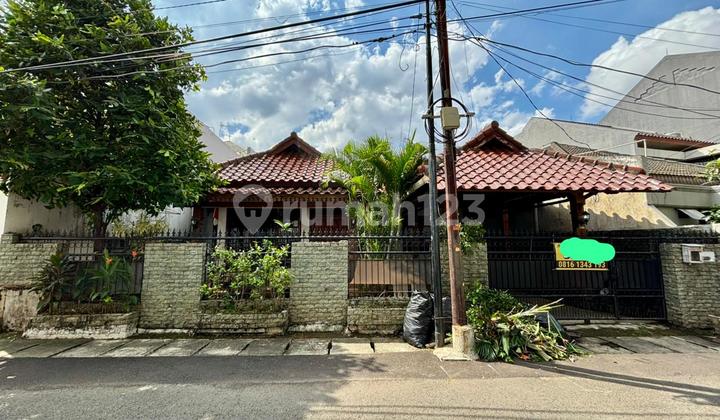 Dijual rumah asri dalam komplek cipinang jaya jatinegara