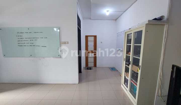 Dijual Rumah Luas di Jalan Cibubur Bisa untuk Kantor 2