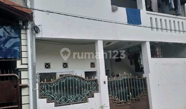 For Sale: 11-Room Boarding House in Tenggilis Area, Surabaya 1