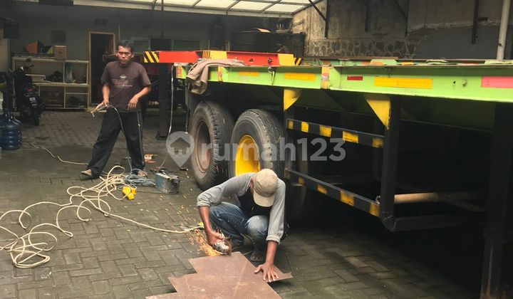 Warehouse Plus House For Rent In Pucang Surabaya Warehouse Plus House For Rent In Pucang Surabaya