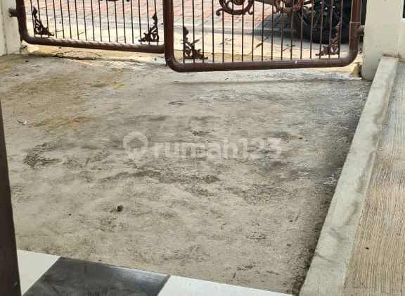 For Rent House in East Ploso Surabaya Good SHM House in Tambaksari 2