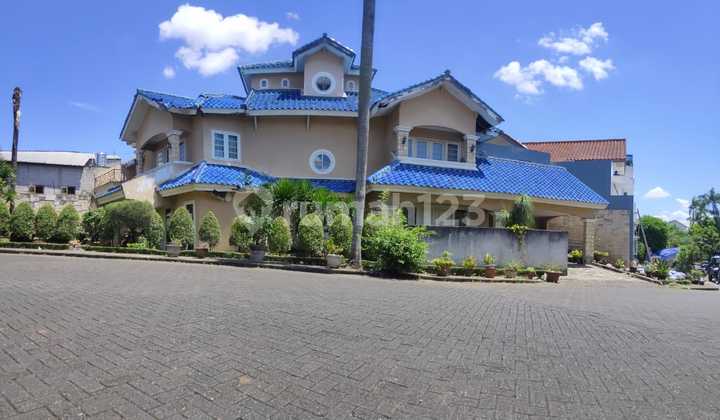 Sale! Rumah Hook 540 m2, Area Ciputat Timur, Tangerang Selatan Sale! Rumah Hook 540 m2, Area Ciputat Timur, Tangerang Selatan