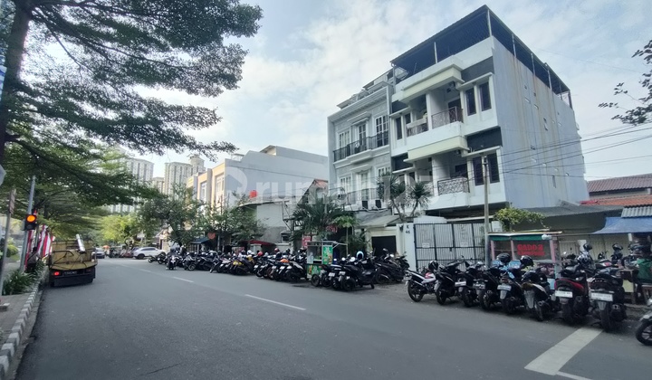 Ruko/Commercial House 3 Floors, Apron Complex, Kemayoran, Central Jakarta 2