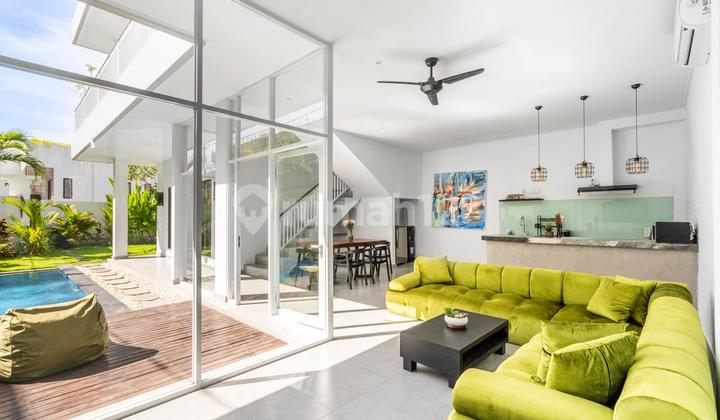 Yearly 3 Br Villa Near In Pererenan Pet Allowed