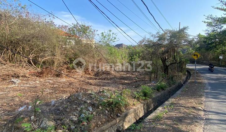 For Sale Land on Main Road 19.5 Are in Suluban Pecatu