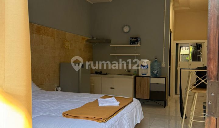 For Rent Room In Kuta With Private Kitchen In A Strategic Location