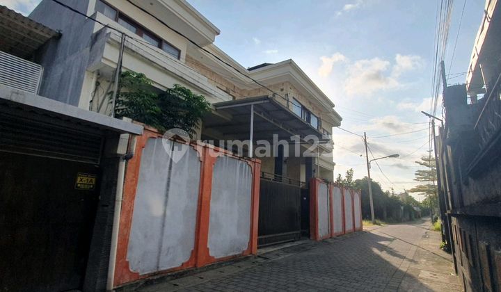 Rumah Besar 5 Kamar Di Denpasar Barat