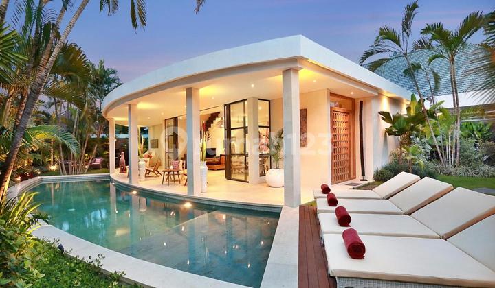 Villa 4 Br Yearly Rent & Leasehold In Seminyak