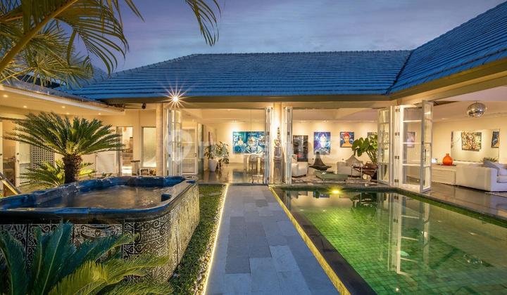 Luxurious Villa with 4 Bedrooms in Sanur Near the Beach