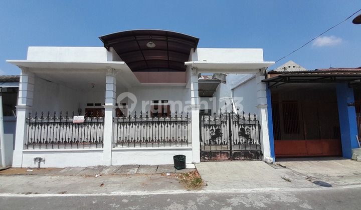 Rumah Murah ******** Indah Surakarta