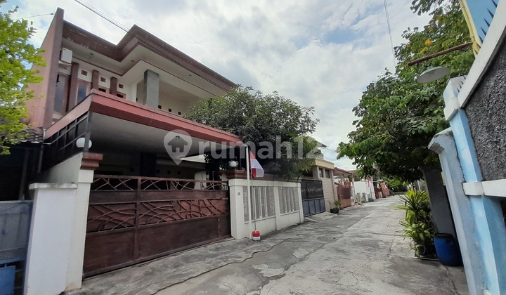 Rumah 2lantai Dekat Luwes Mall Di.gentan Surakarta