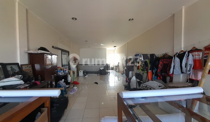 2-Story Shop House in Tohudan Business Area, Karanganyar 2