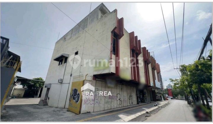 Shop House for Sale in Solo Near Uns Campus 1